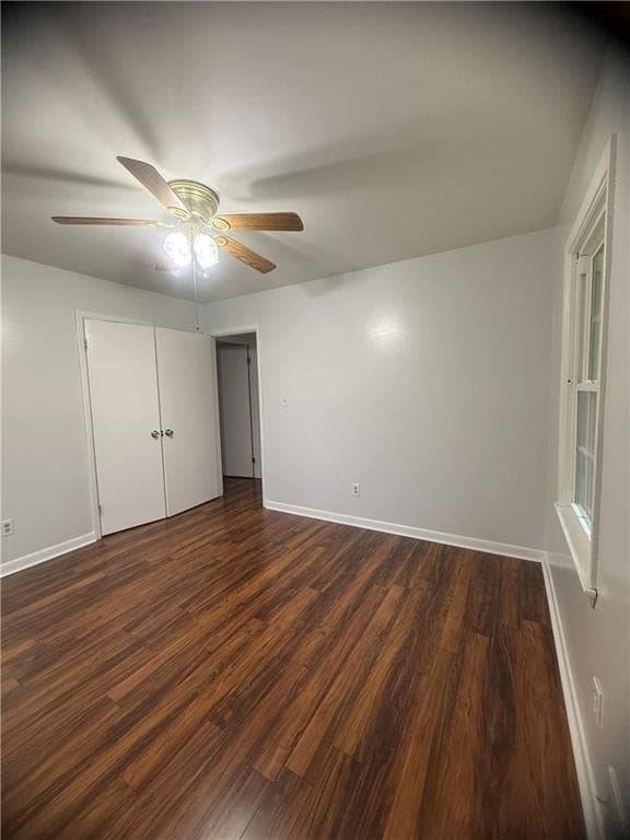 3 bedroom, 2 bathroom, 1,325 sq ft single family residence for sale at 3000 Bay Berry Drive, Marietta, GA 30008 — photo 4
