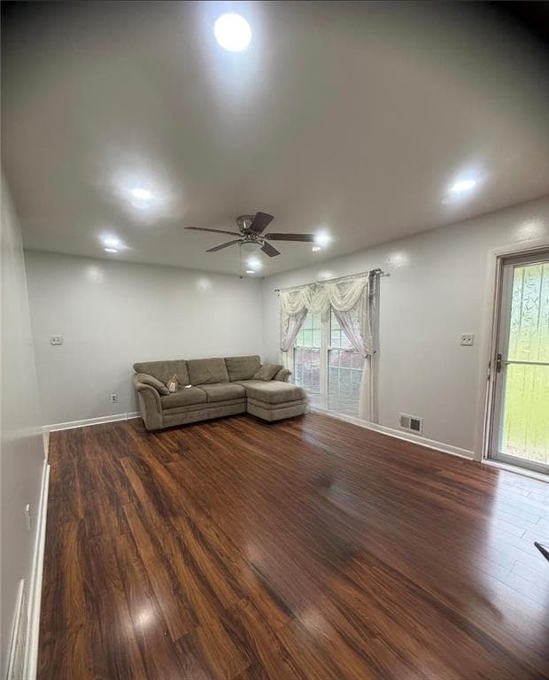 3 bedroom, 2 bathroom, 1,325 sq ft single family residence for sale at 3000 Bay Berry Drive, Marietta, GA 30008 — photo 10