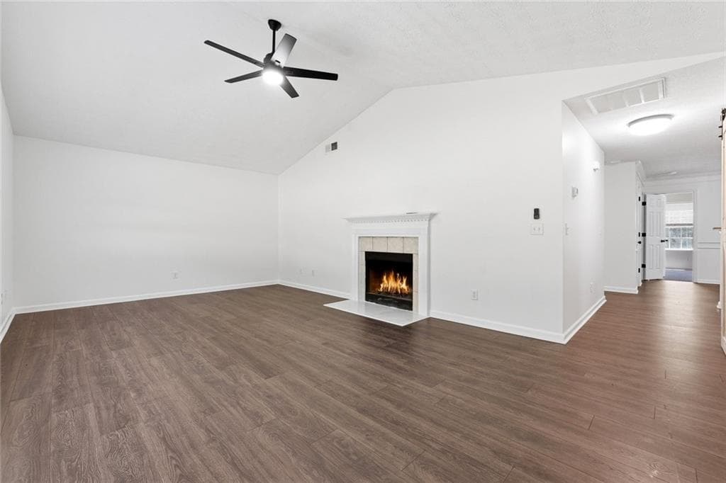 3 bedroom, 2 bathroom, 1,560 sq ft single family residence under contract at 275 Jack Russell Road, Newnan, GA 30263 — photo 5