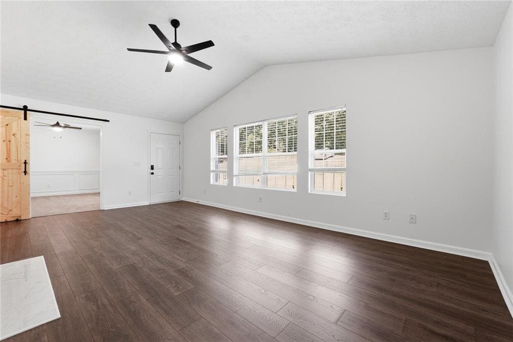 3 bedroom, 2 bathroom, 1,560 sq ft single family residence under contract at 275 Jack Russell Road, Newnan, GA 30263 — photo 7