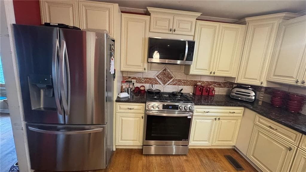 4291 Farmbrook Lane, Kennesaw, GA 30144 — most recent listing photo