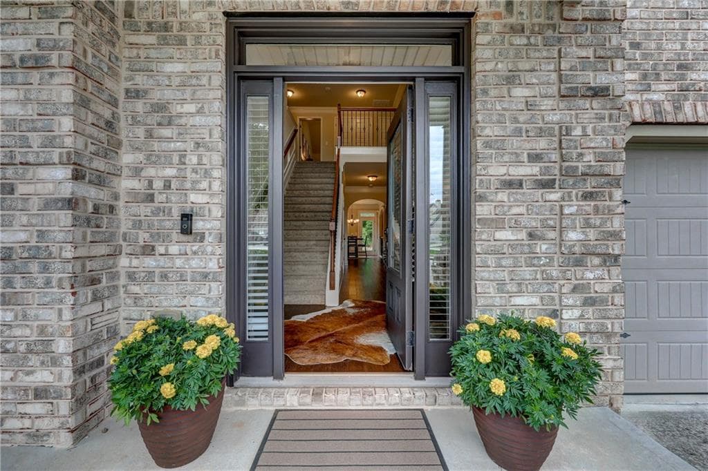 4 bedroom, 3 bathroom, 3,456 sq ft single family residence under contract at 343 Baymist Drive, Loganville, GA 30052 — photo 2