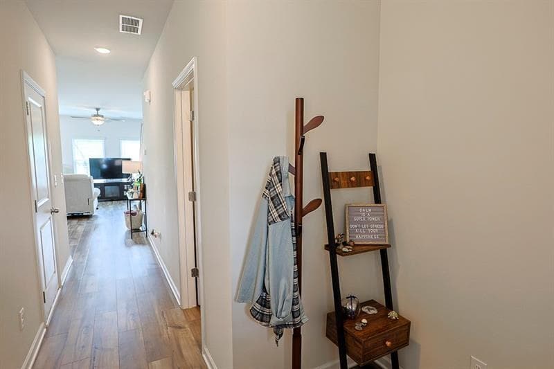 3 bedroom, 3 bathroom, 1,465 sq ft townhouse for sale at 84 Regent Park, Hoschton, GA 30548 — photo 4