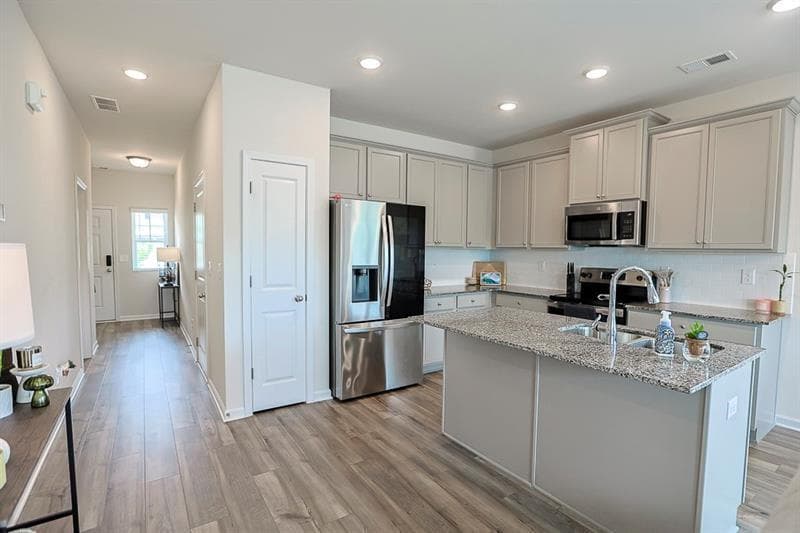 3 bedroom, 3 bathroom, 1,465 sq ft townhouse for sale at 84 Regent Park, Hoschton, GA 30548 — photo 6