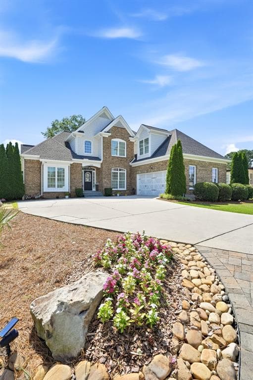 6 bedroom, 6 bathroom, 5,661 sq ft single family residence for sale at 2808 Rosebud Road, Loganville, GA 30052 — photo 2