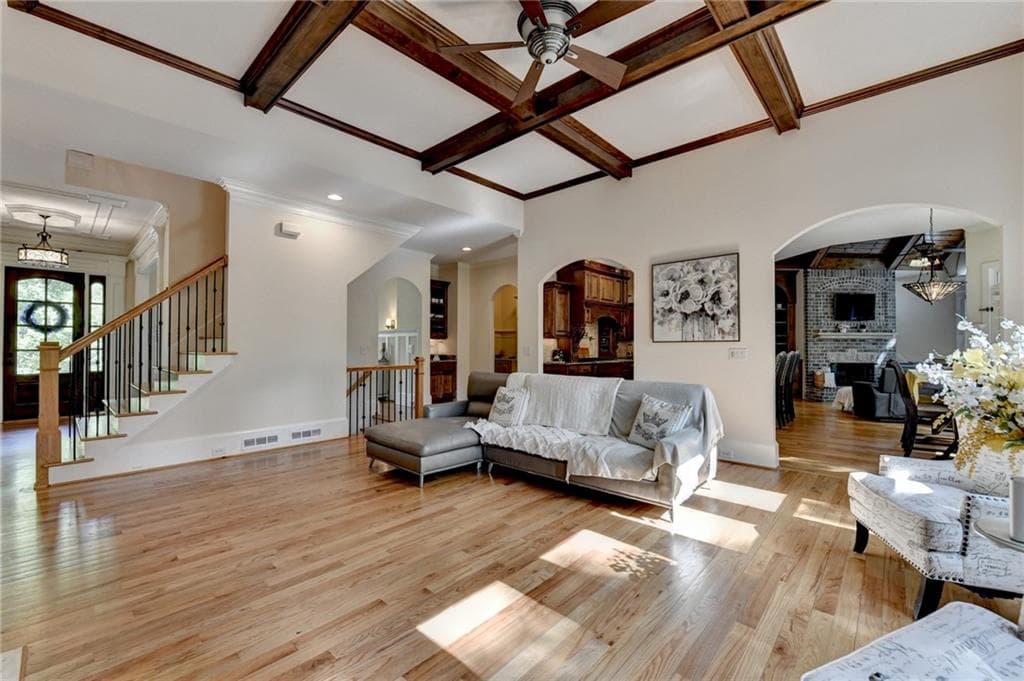 5 bedroom, 6 bathroom, 5,147 sq ft single family residence for rent at 11037 Estates Circle, Alpharetta, GA 30022 for $8,000 a month — photo 7