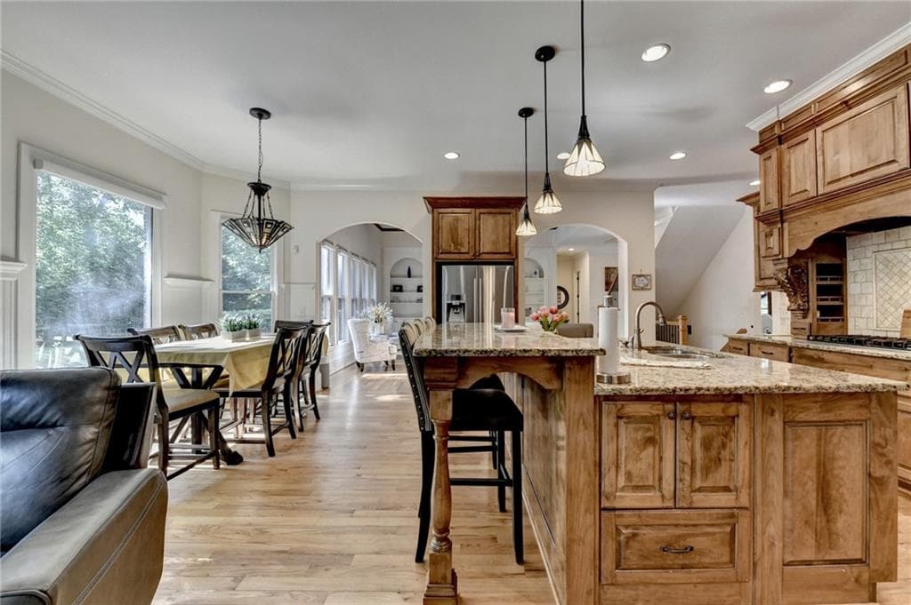 5 bedroom, 6 bathroom, 5,147 sq ft single family residence for rent at 11037 Estates Circle, Alpharetta, GA 30022 for $8,000 a month — photo 10