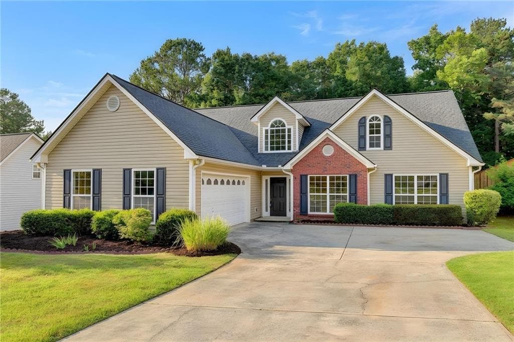 4 bedroom, 3 bathroom, 3,015 sq ft single family residence sold at 7012 Litany Court, Flowery Branch, GA 30542