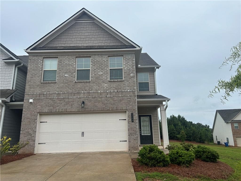 3 bedroom, 3 bathroom, 1,784 sq ft townhouse for sale at 3893 Prospect Point Drive, Gillsville, GA 30566