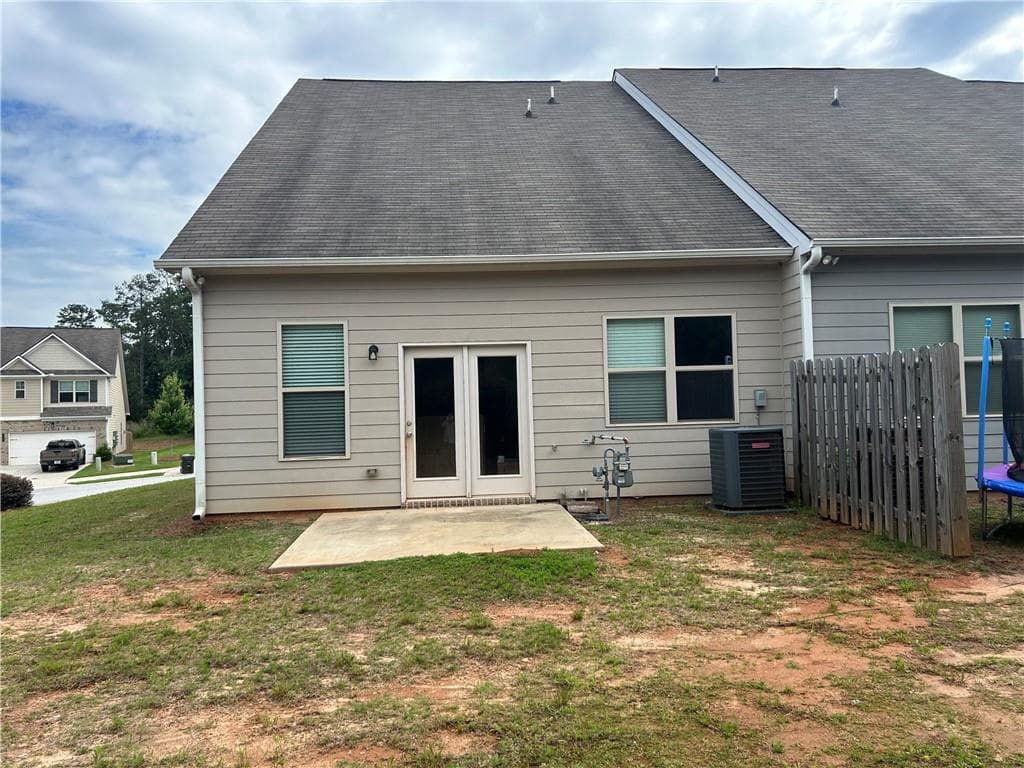 3 bedroom, 3 bathroom, 1,784 sq ft townhouse for sale at 3893 Prospect Point Drive, Gillsville, GA 30566 — photo 3