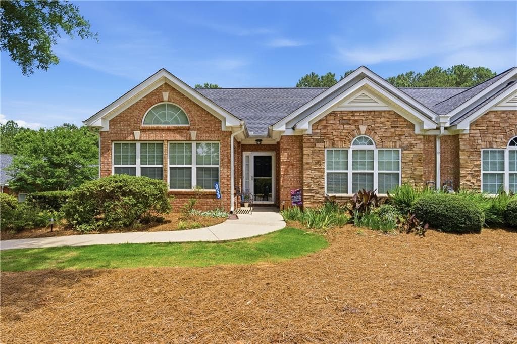2 bedroom, 2 bathroom, 1,342 sq ft condominium for sale at 4533 Caleb Crossing 18, Powder Springs, GA 30127 — photo 2