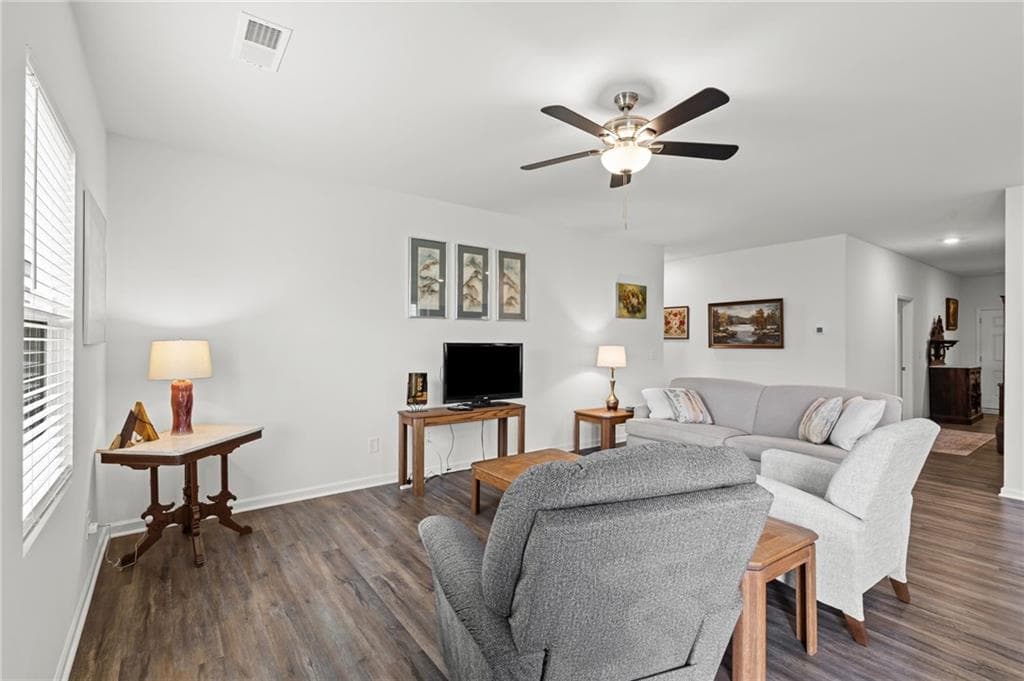 3 bedroom, 2 bathroom, 1,663 sq ft single family residence for sale at 77 Shepard Drive, Dawsonville, GA 30534 — photo 6