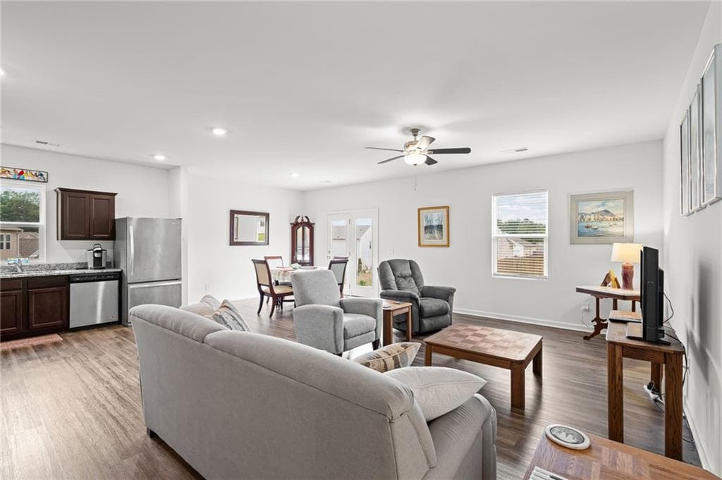 3 bedroom, 2 bathroom, 1,663 sq ft single family residence for sale at 77 Shepard Drive, Dawsonville, GA 30534 — photo 7