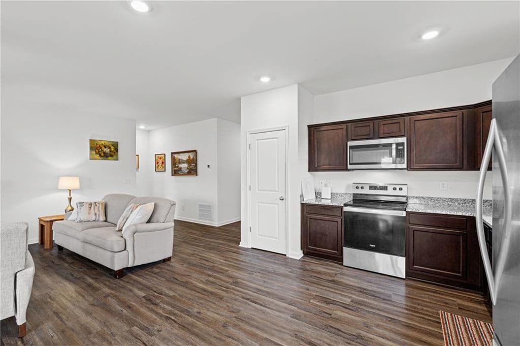 3 bedroom, 2 bathroom, 1,663 sq ft single family residence for sale at 77 Shepard Drive, Dawsonville, GA 30534 — photo 10
