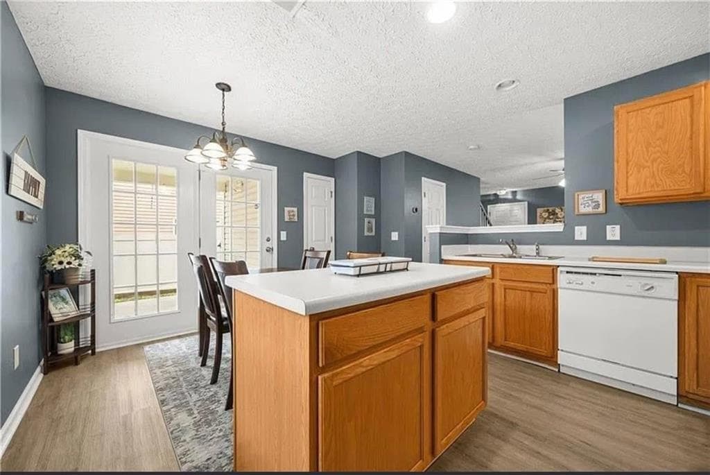 3 bedroom, 3 bathroom single family residence for rent at 188 Ilex Drive, Canton, GA 30114 for $2,250 a month — photo 2