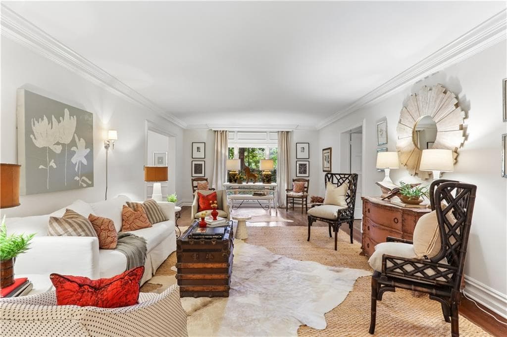 2 bedroom, 3 bathroom, 2,570 sq ft condominium under contract at 2769 Peachtree Road 2, Atlanta, GA 30305