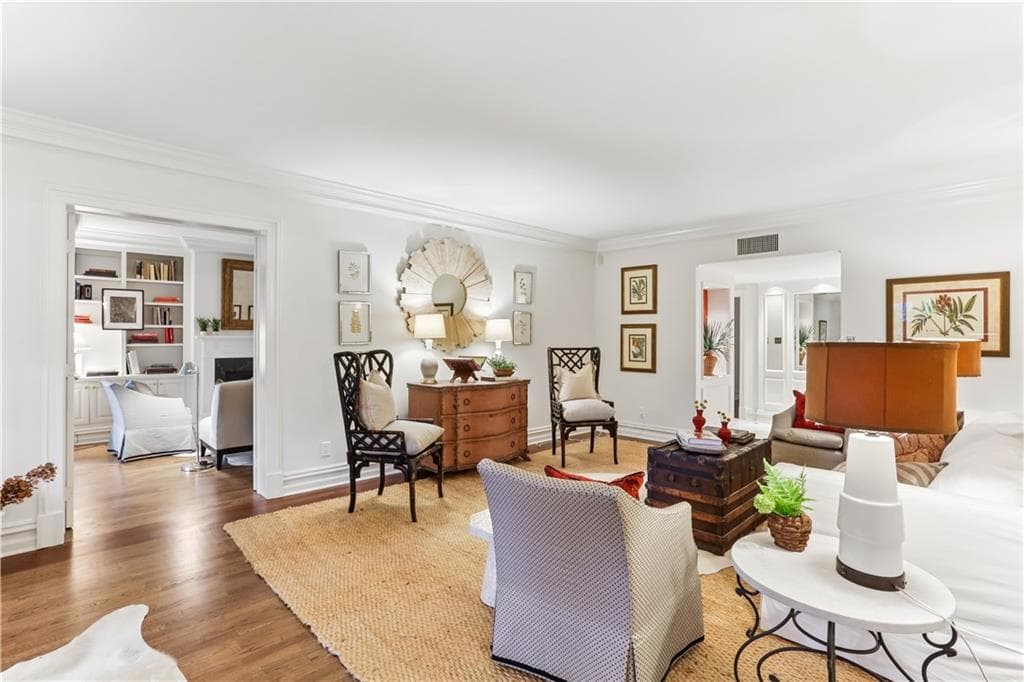 2 bedroom, 3 bathroom, 2,570 sq ft condominium under contract at 2769 Peachtree Road 2, Atlanta, GA 30305 — photo 4