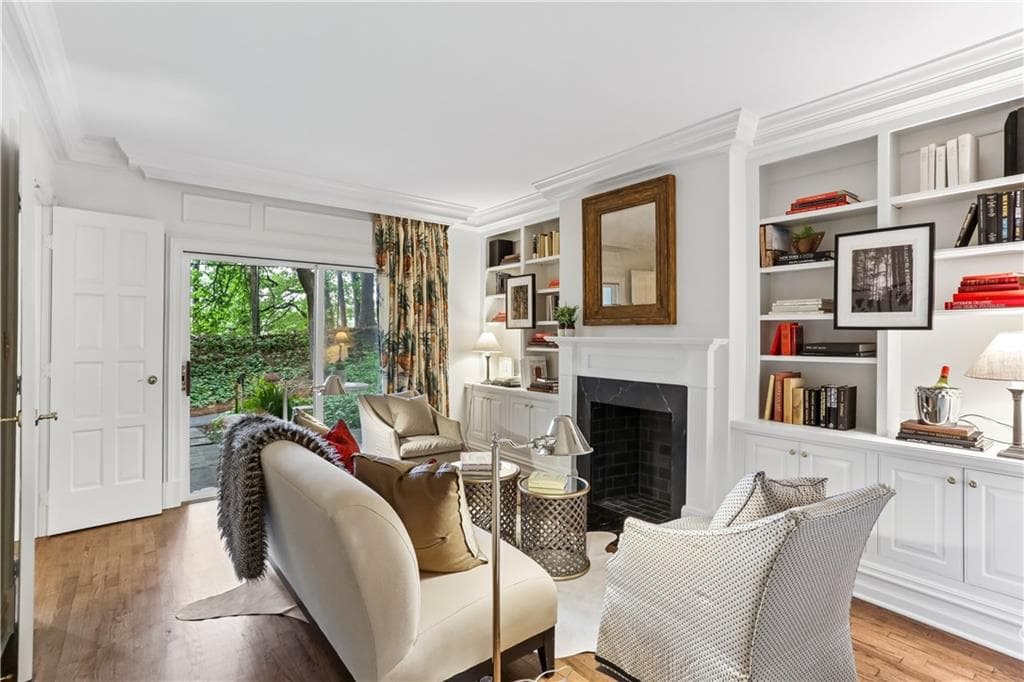 2 bedroom, 3 bathroom, 2,570 sq ft condominium under contract at 2769 Peachtree Road 2, Atlanta, GA 30305 — photo 6