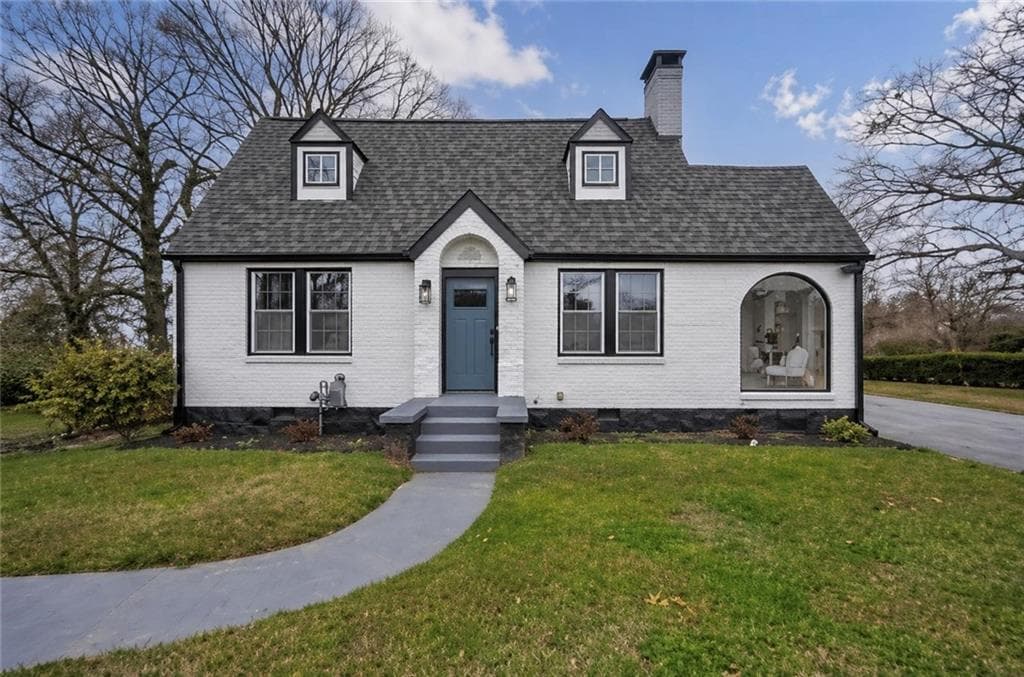 3 bedroom, 2 bathroom, 2,100 sq ft single family residence sold at 1283 Beecher Street, Atlanta, GA 30310
