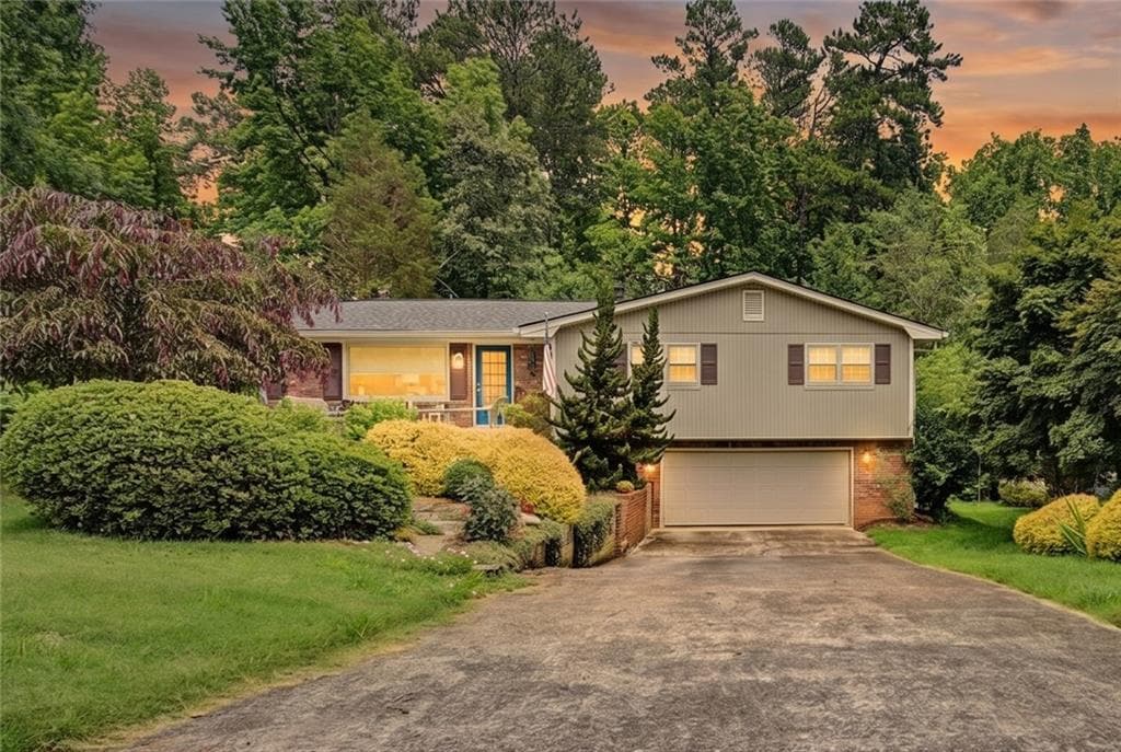 3 bedroom, 2 bathroom, 2,684 sq ft single family residence sold at 3022 Pathview Lane, Marietta, GA 30062