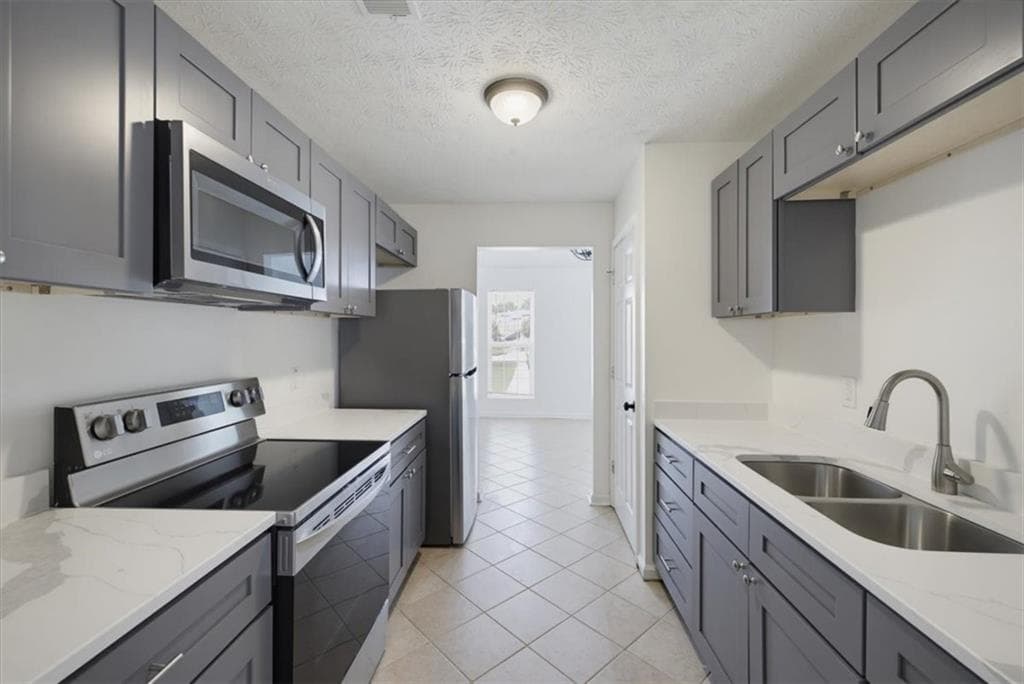 2 bedroom, 2 bathroom, 1,010 sq ft townhouse for sale at 1324 Hollenbeck Lane, Riverdale, GA 30296 — photo 9