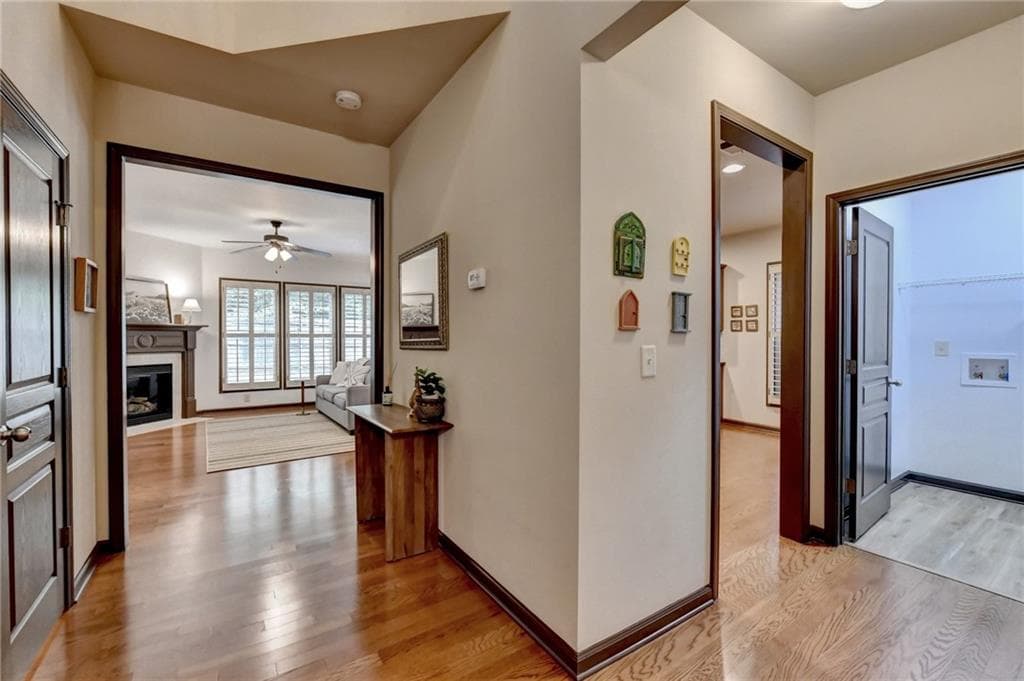 3 bedroom, 3 bathroom, 1,872 sq ft single family residence under contract at 4805 Mistybrooke Court, Alpharetta, GA 30004 — photo 7