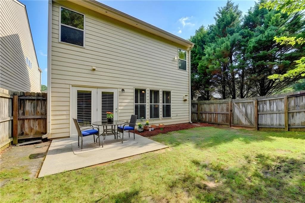 3 bedroom, 3 bathroom, 1,872 sq ft single family residence under contract at 4805 Mistybrooke Court, Alpharetta, GA 30004 — photo 4