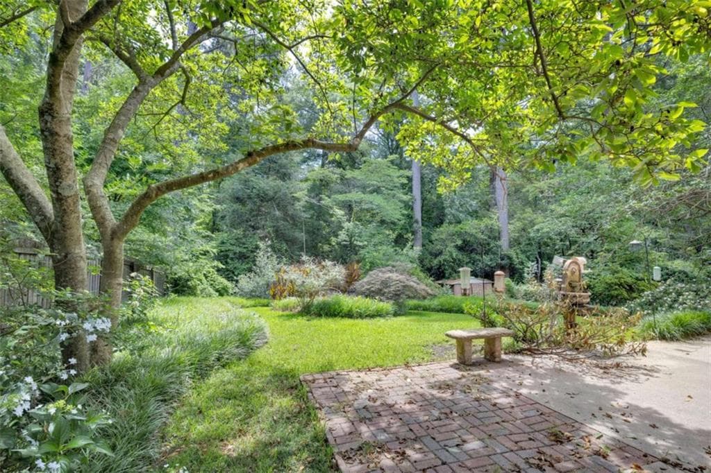 4 bedroom, 3 bathroom, 2,816 sq ft single family residence under contract at 2416 Fieldstone Drive, Conyers, GA 30013 — photo 2
