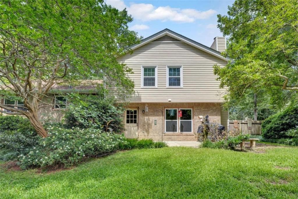 4 bedroom, 3 bathroom, 2,816 sq ft single family residence under contract at 2416 Fieldstone Drive, Conyers, GA 30013 — photo 3