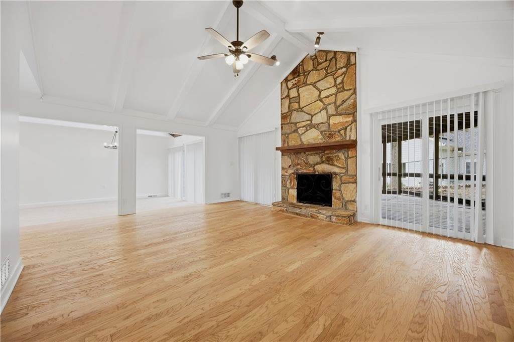 3 bedroom, 2 bathroom, 1,869 sq ft single family residence for sale at 495 Knoll Woods Drive, Roswell, GA 30075 — photo 4