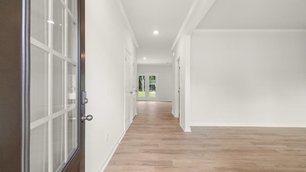 5 bedroom, 3 bathroom, 2,340 sq ft single family residence for sale at 645 Lost Creek Parkway, Dallas, GA 30132 — photo 2
