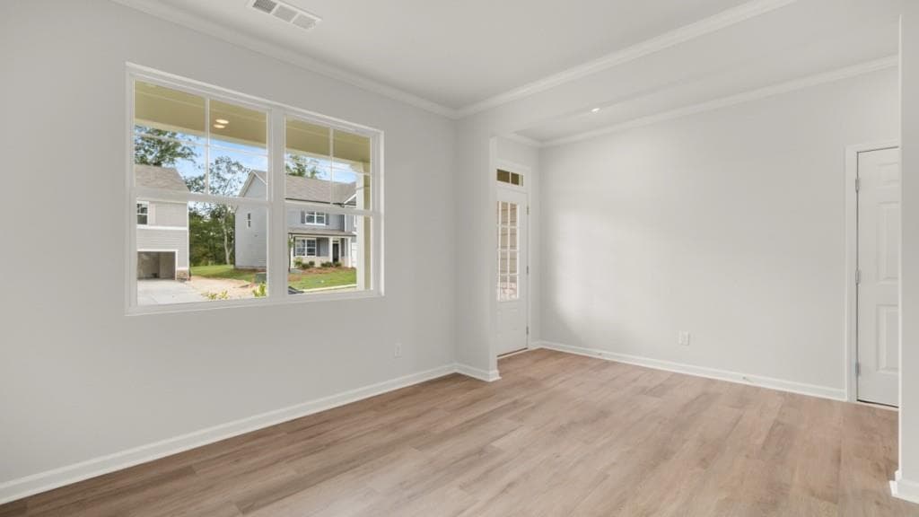 5 bedroom, 3 bathroom, 2,340 sq ft single family residence for sale at 645 Lost Creek Parkway, Dallas, GA 30132 — photo 4