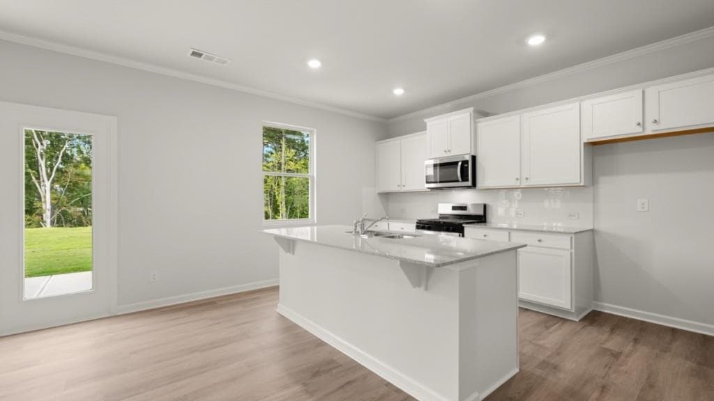 5 bedroom, 3 bathroom, 2,340 sq ft single family residence for sale at 645 Lost Creek Parkway, Dallas, GA 30132 — photo 5