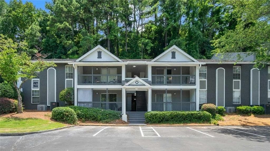 2 bedroom, 2 bathroom, 1,190 sq ft apartment for rent at 5675 Roswell Road 60-A, Atlanta, GA 30342 for $1,404 a month — photo 8