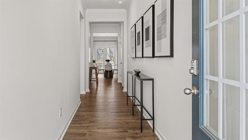 5 bedroom, 3 bathroom, 2,804 sq ft single family residence under contract at 657 Lost Creek Parkway, Dallas, GA 30132 — photo 2