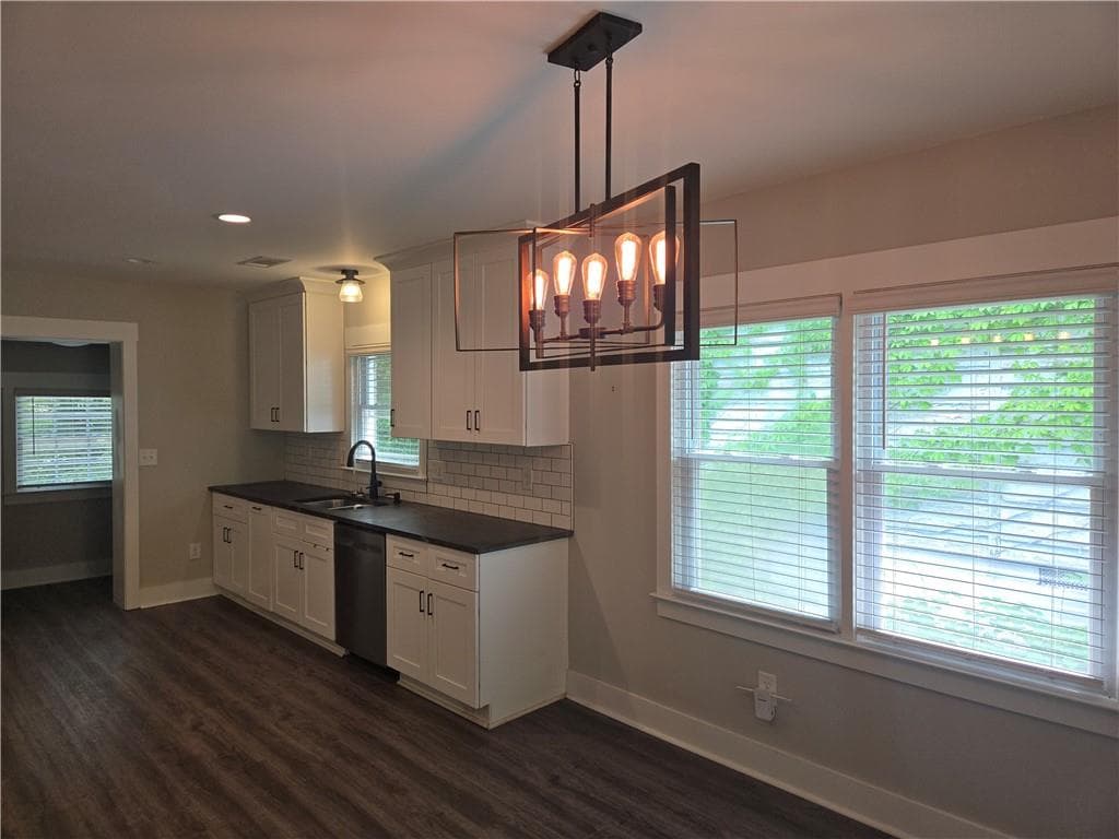 4 bedroom, 3 bathroom, 1,212 sq ft single family residence for rent at 1029 Washington Heights Terrace, Atlanta, GA 30314 for $2,400 a month — photo 5
