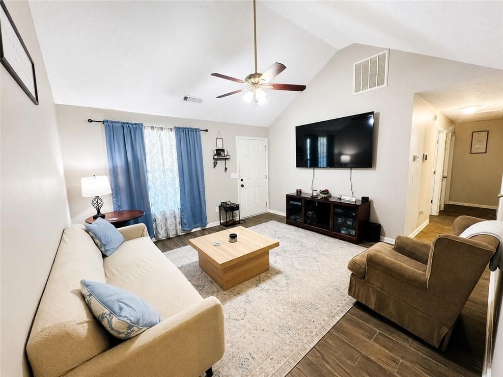 3 bedroom, 2 bathroom, 1,130 sq ft single family residence for sale at 7235 Hummingbird Lane, Winston, GA 30187 — photo 3