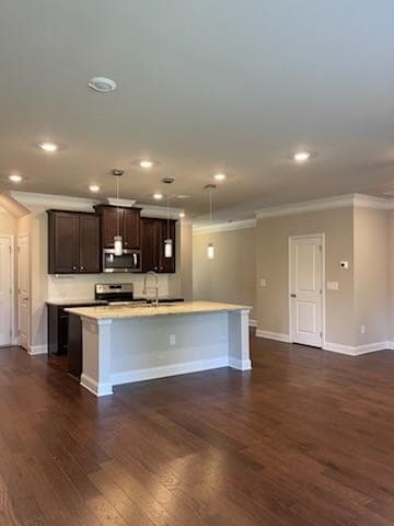 3 bedroom, 3 bathroom, 2,069 sq ft townhouse for rent at 2462 Pearl Ridge Trace, Buford, GA 30519 for $2,350 a month — photo 8