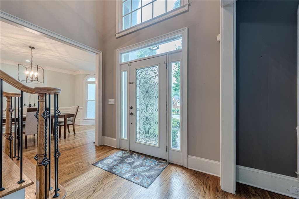 6 bedroom, 6 bathroom, 6,645 sq ft single family residence for sale at 10425 High Falls Circle, Johns Creek, GA 30022 — photo 4