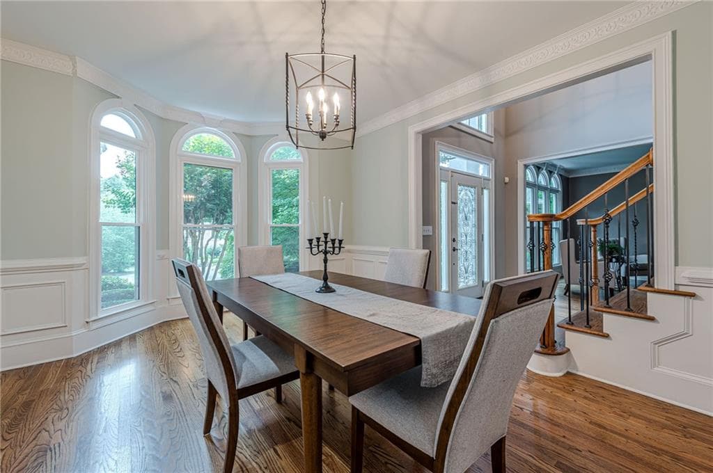 6 bedroom, 6 bathroom, 6,645 sq ft single family residence for sale at 10425 High Falls Circle, Johns Creek, GA 30022 — photo 8