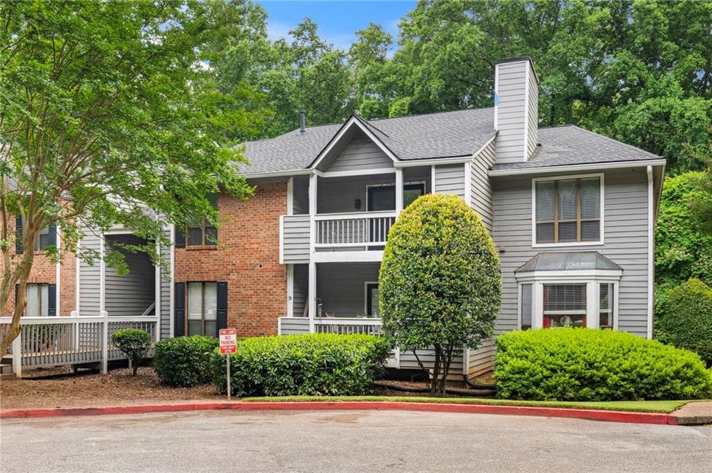 530 Warm Springs Circle, Roswell, GA 30075 — most recent listing photo