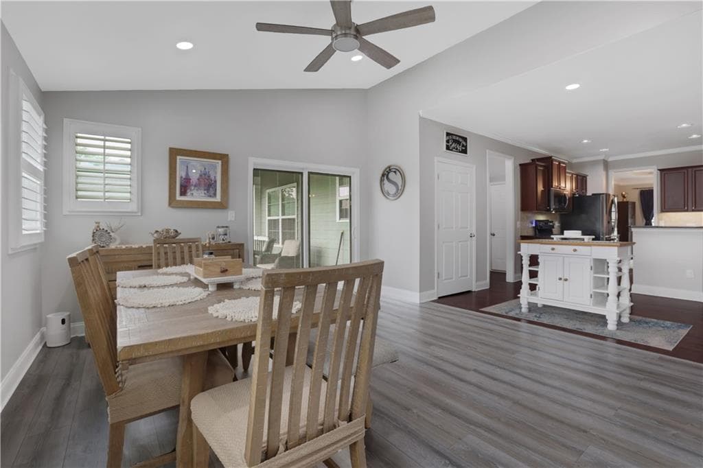 5 bedroom, 4 bathroom, 3,916 sq ft single family residence for sale at 9105 Kate Court, Gainesville, GA 30506 — photo 8