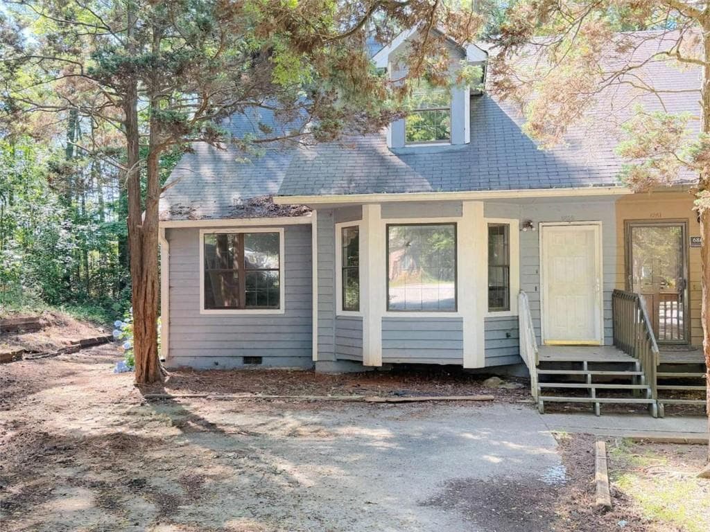 3 bedroom, 2 bathroom, 1,391 sq ft townhouse for sale at 6859 S Lakewood Terrace, Douglasville, GA 30135