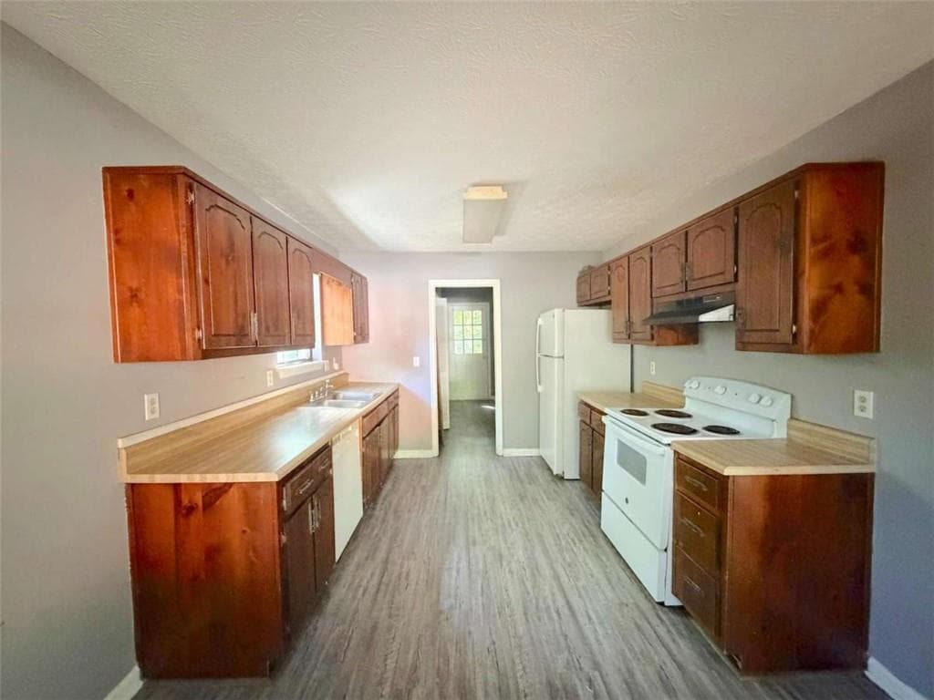 3 bedroom, 2 bathroom, 1,391 sq ft townhouse for sale at 6859 S Lakewood Terrace, Douglasville, GA 30135 — photo 6