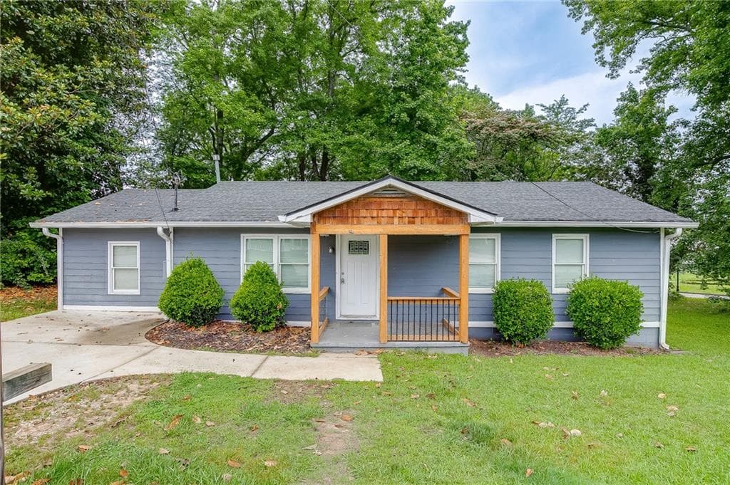 3 bedroom, 2 bathroom, 1,212 sq ft single family residence sold at 600 Washington Street, Buford, GA 30519
