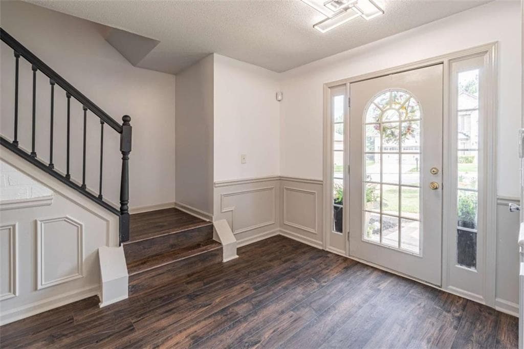 4 bedroom, 3 bathroom, 2,771 sq ft single family residence under contract at 3707 Fremont Drive, Ellenwood, GA 30294 — photo 7