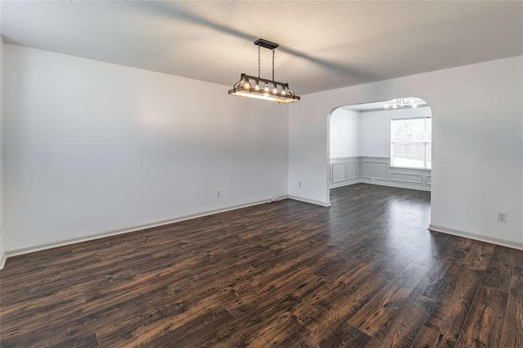 4 bedroom, 3 bathroom, 2,771 sq ft single family residence under contract at 3707 Fremont Drive, Ellenwood, GA 30294 — photo 8
