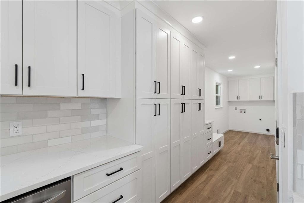 4 bedroom, 3 bathroom, 3,901 sq ft single family residence under contract at 14030 Cogburn Road, Milton, GA 30004 — photo 9