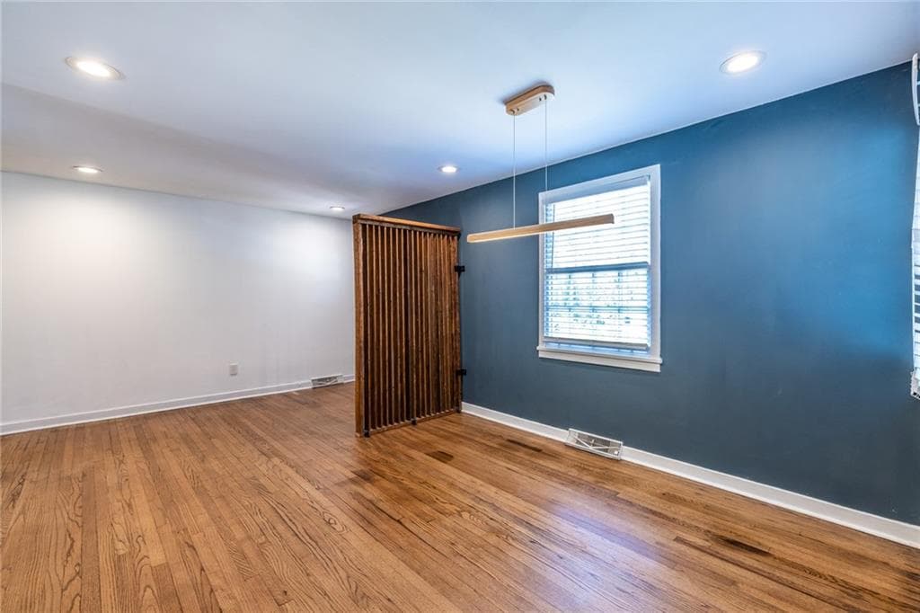 3 bedroom, 2 bathroom, 1,181 sq ft single family residence for sale at 1909 Lisbon Drive, Atlanta, GA 30310 — photo 6