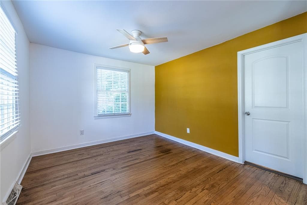 3 bedroom, 2 bathroom, 1,181 sq ft single family residence for sale at 1909 Lisbon Drive, Atlanta, GA 30310 — photo 9
